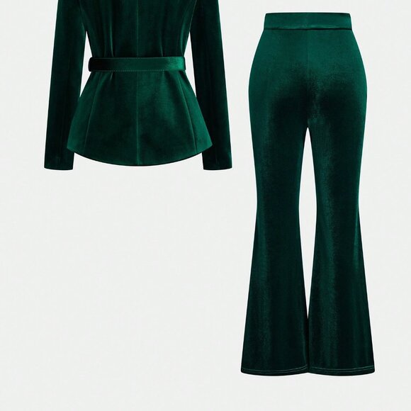 Green Velvet Elegant Women's Long Sleeve Velvet blazer with Pant Suit set - Picture 5 of 10